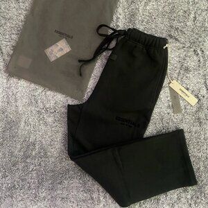 ✨Men’s Fear of God Sweatpants, Relaxed, Stretch Limo✨